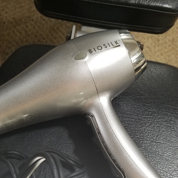 Hairdryer